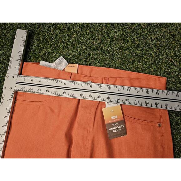LEVI'S 501 Jeans NWT Button Fly Shrink to Fit Salmon Coral Straight Mens 33x32 - Picture 6 of 9